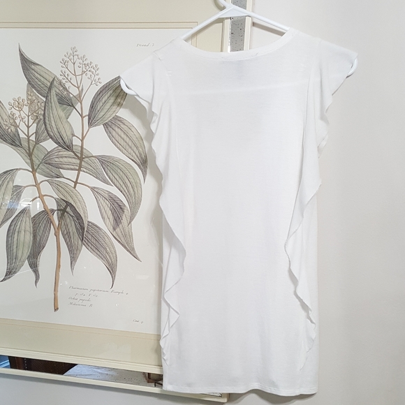 BCBG Off White Ribbed Blouse With Front & Back Ruffles - Picture 4 of 13